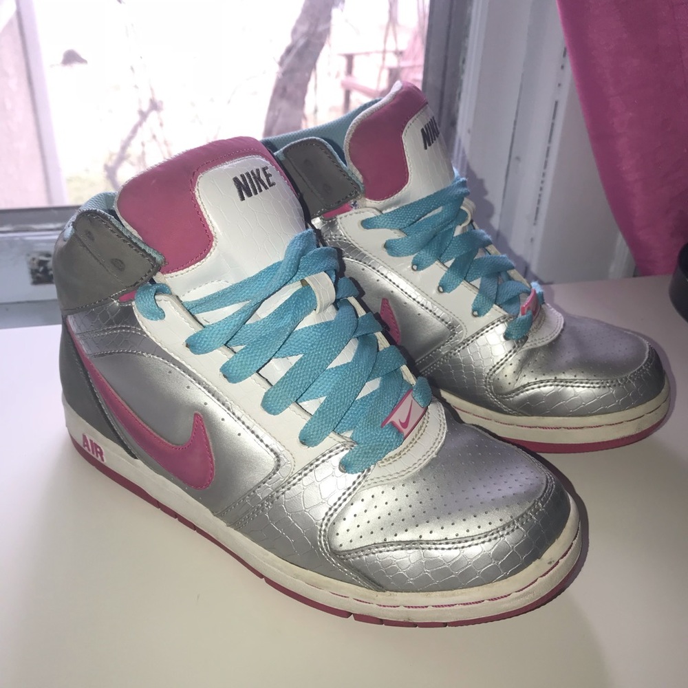 Nike Air sneakers🌈